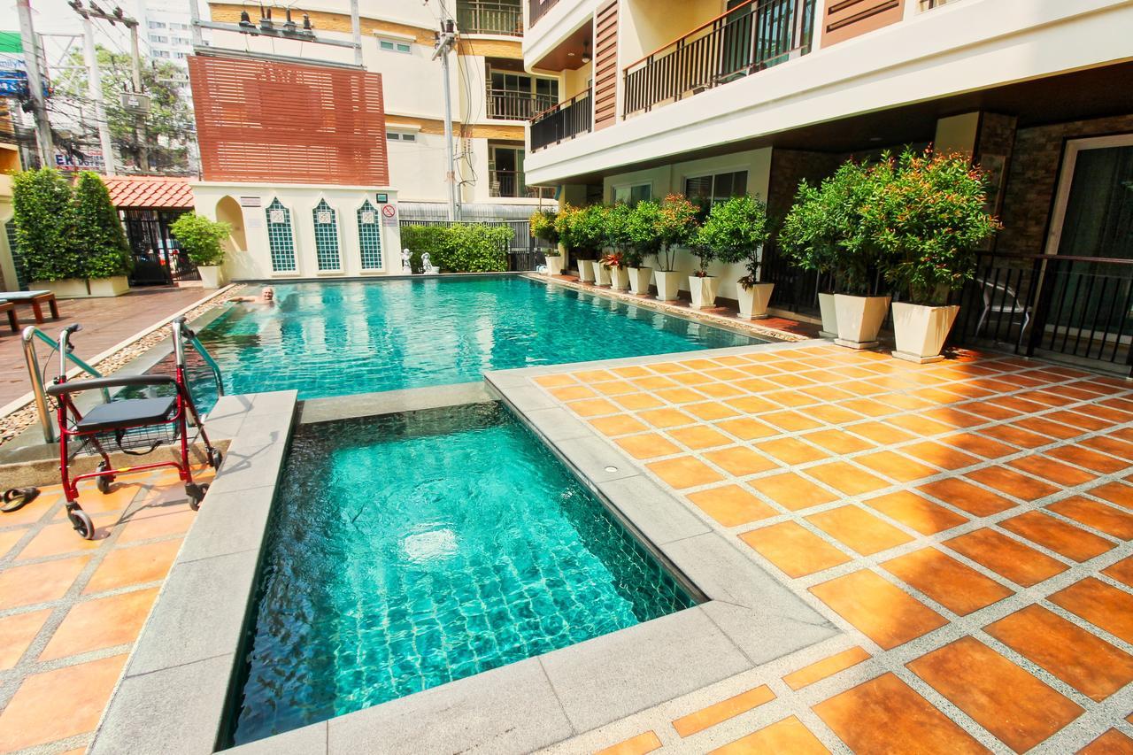 The Paradise Jomtien Beach Exterior photo