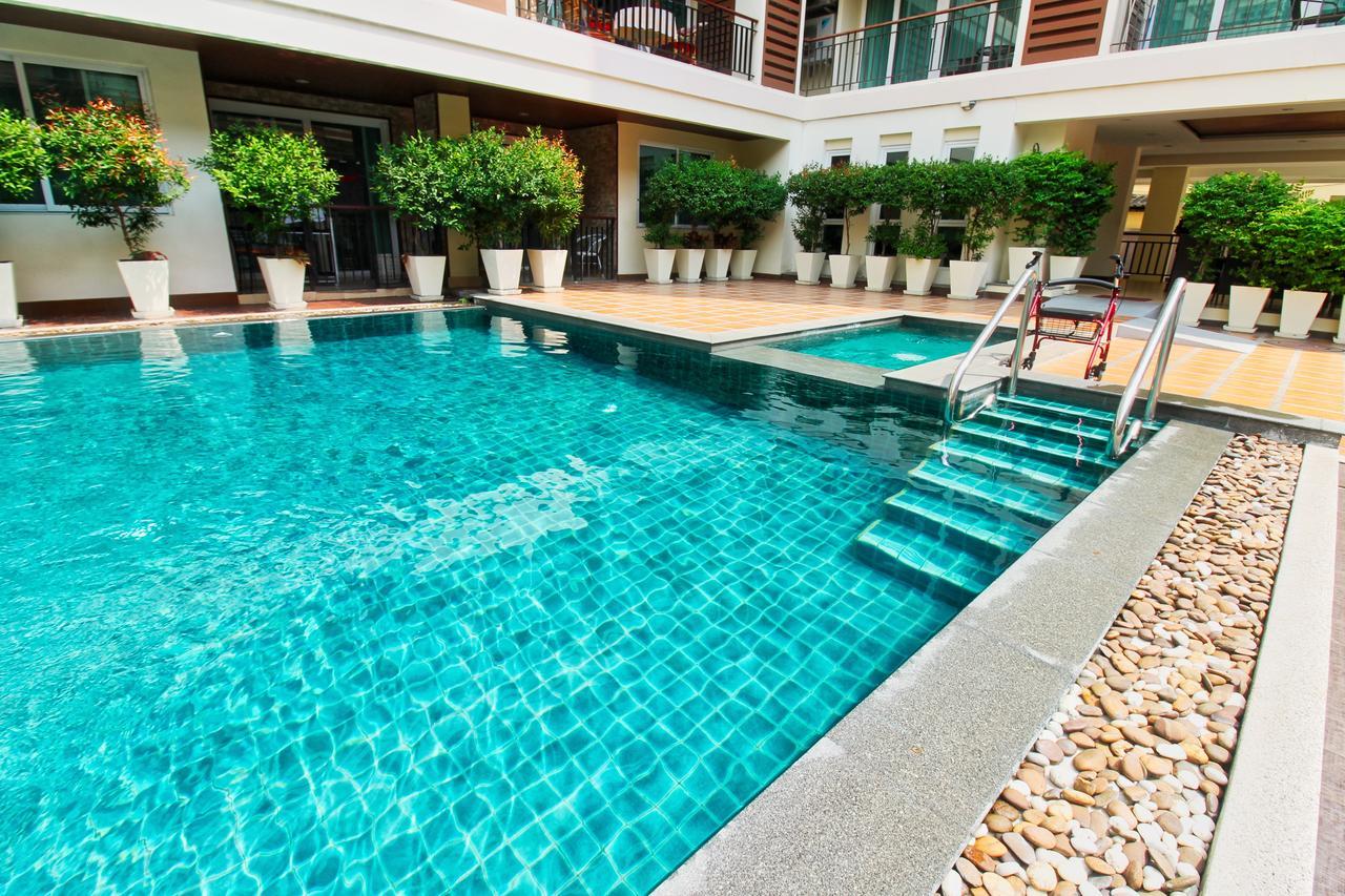 The Paradise Jomtien Beach Exterior photo